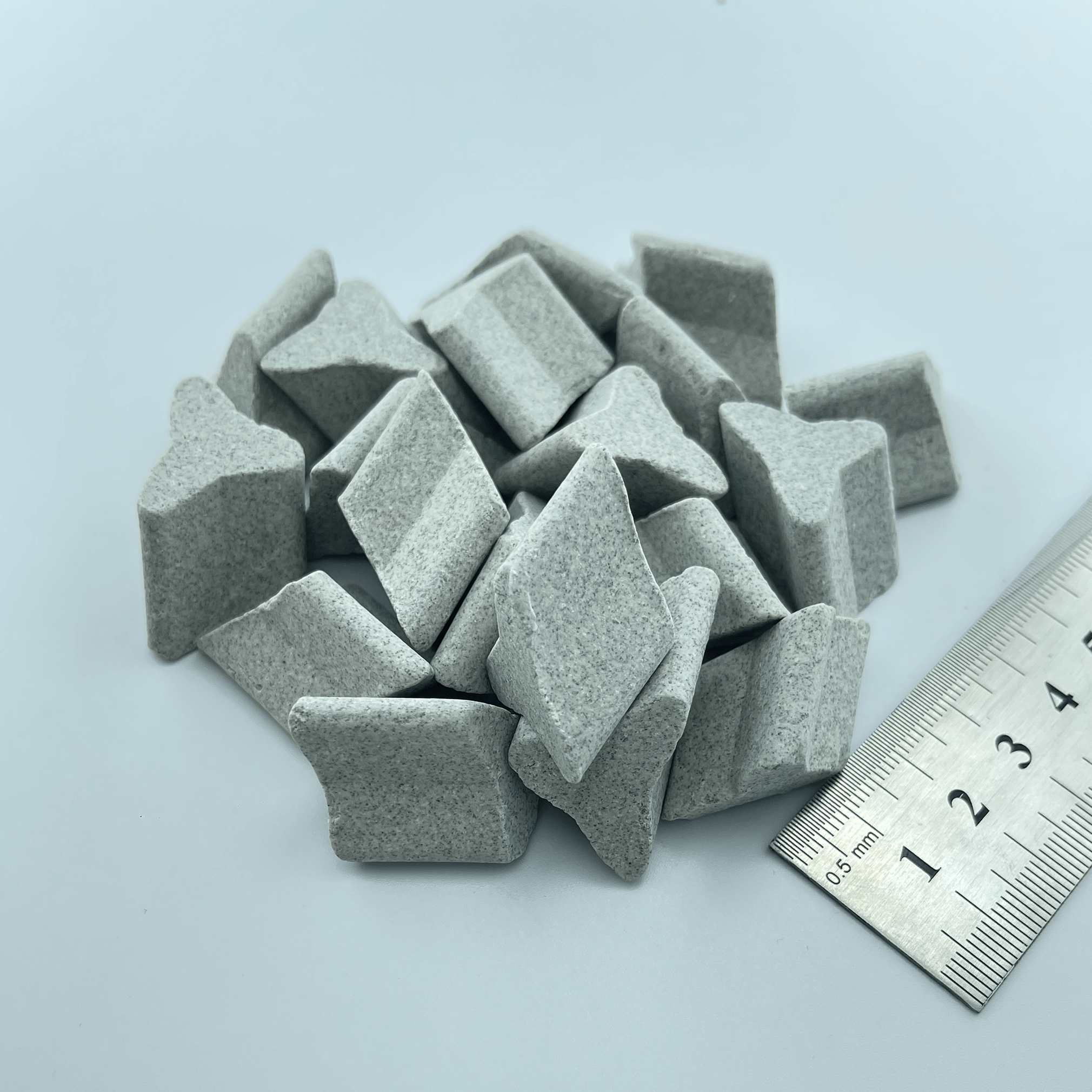 Наповнювач для віброгалтовки керамічний VS-T 20x20 мм